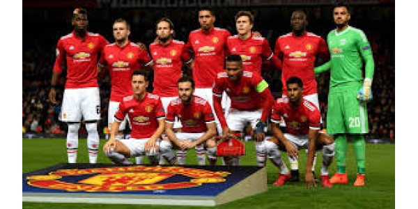 Manchester United von Manchester City zerquetscht
